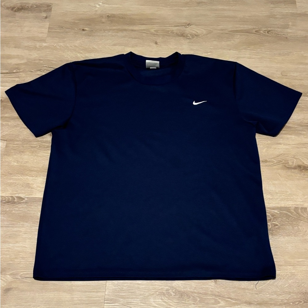 Nike Vintage Men's Navy Blue T-Shirt